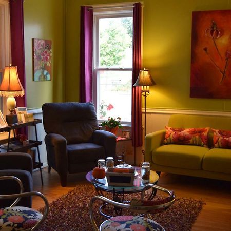 The Muse Gallery Guesthouse Milwaukee Extérieur photo