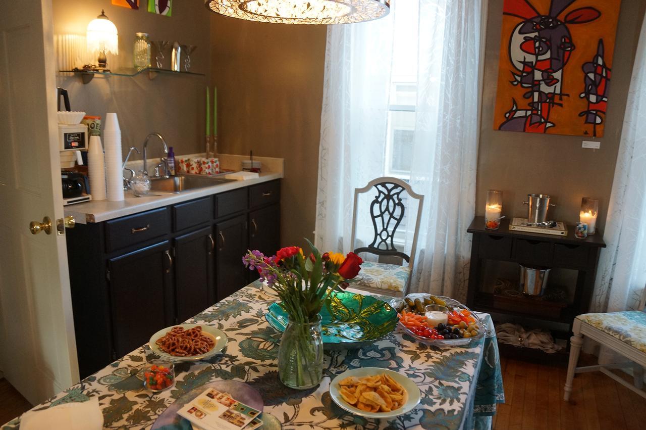 The Muse Gallery Guesthouse Milwaukee Extérieur photo