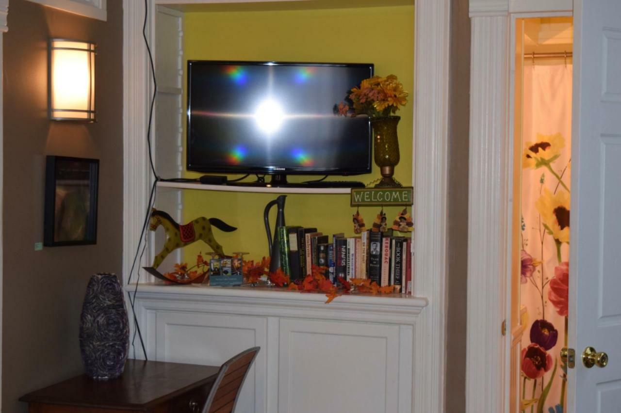The Muse Gallery Guesthouse Milwaukee Extérieur photo